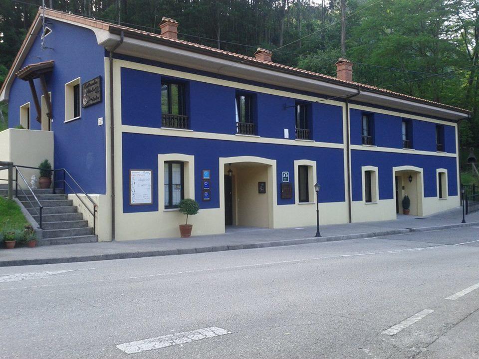 Apartamentos Rurales Les Mestes Tazones Luaran gambar