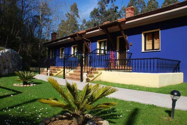 Apartamentos Rurales Les Mestes Tazones Luaran gambar